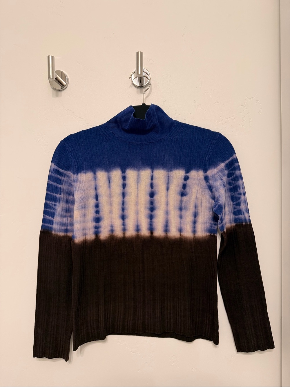 Proenza Schouler Blue, White, Black Tie-Dye Ribbed Turtleneck